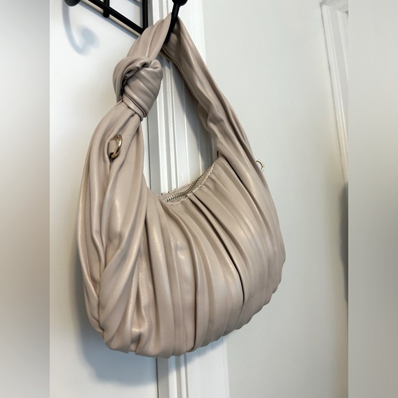 NWOT Tan Pleated Shoulder Bag - Picture 2 of 3